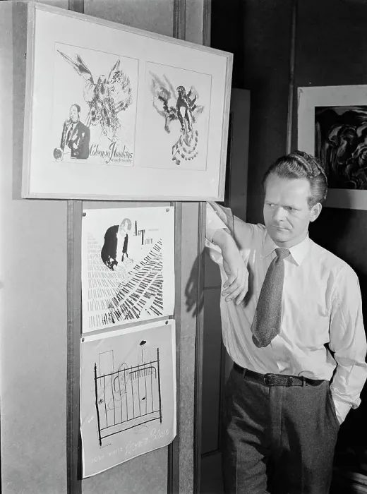 Framed Print : Portrait of David Stone Martin, New York, N.Y.(?), ca. Apr. 1947. Creator: William Paul Gottlieb Framed Print : Portrait of David Stone Martin, New York, N.Y.(?), ca. Apr. 1947. Creator: William Paul Gottlieb
