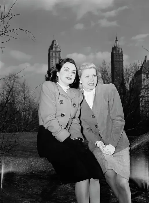 Framed Print : Portrait of Doris Day and Kitty Kallen, Central Park, New York, N.Y. ca. Apr. 1947. Creator: William Paul Gottlieb Framed Print : Portrait of Doris Day and Kitty Kallen, Central Park, New York, N.Y. ca. Apr. 1947. Creator: William Paul Gottlieb