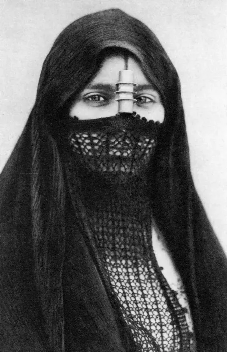 Framed Print : A portrait of an Egyptian woman, c1920s Framed Print : A portrait of an Egyptian woman, c1920s