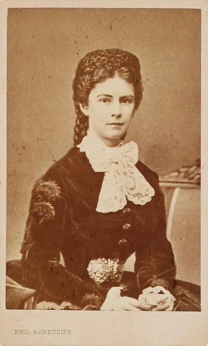 Framed Print : Portrait of Elisabeth of Bavaria, 1860s. Creator: Rabending, Emil (1823-1886) Framed Print : Portrait of Elisabeth of Bavaria, 1860s. Creator: Rabending, Emil (1823-1886)