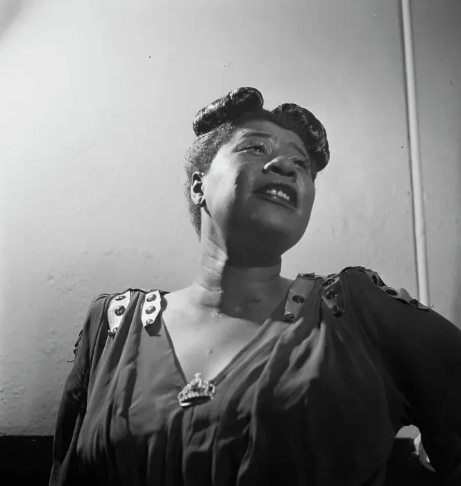 Framed Print : Portrait of Ella Fitzgerald, New York, N.Y. ca. Nov. 1946. Creator: William Paul Gottlieb Framed Print : Portrait of Ella Fitzgerald, New York, N.Y. ca. Nov. 1946. Creator: William Paul Gottlieb