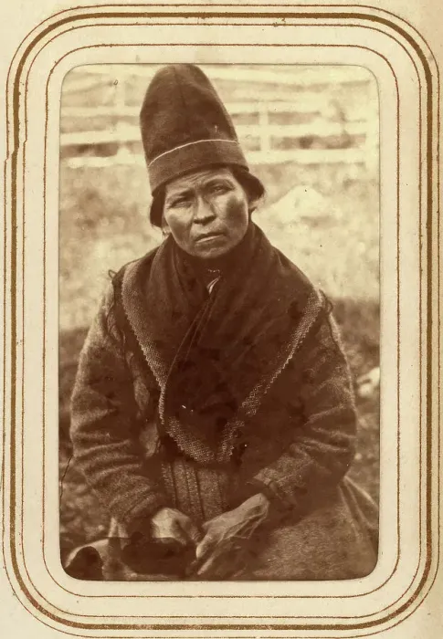 Framed Print : Portrait of Elsa Nilsdotter Länta, 35 years old, Sirka's Sami village, 1868. Creator: Lotten von Duben