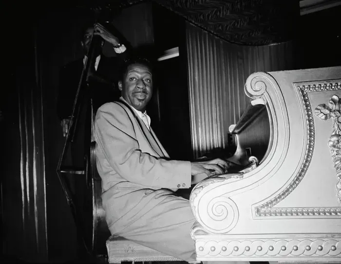 Framed Print : Portrait of Erroll Garner, New York, N.Y. 1946. Creator: William Paul Gottlieb Framed Print : Portrait of Erroll Garner, New York, N.Y. 1946. Creator: William Paul Gottlieb