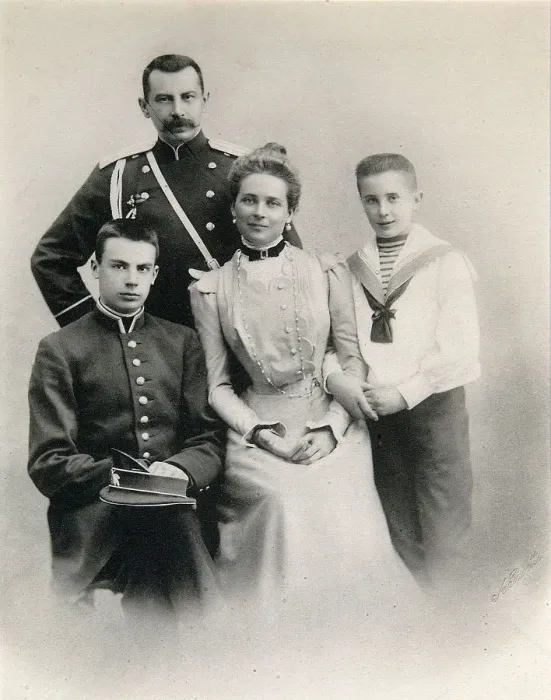 Framed Print : Portrait of the family of Princess Zinaida Yusupova, c1900. Artist: A Pasetti Framed Print : Portrait of the family of Princess Zinaida Yusupova, c1900. Artist: A Pasetti