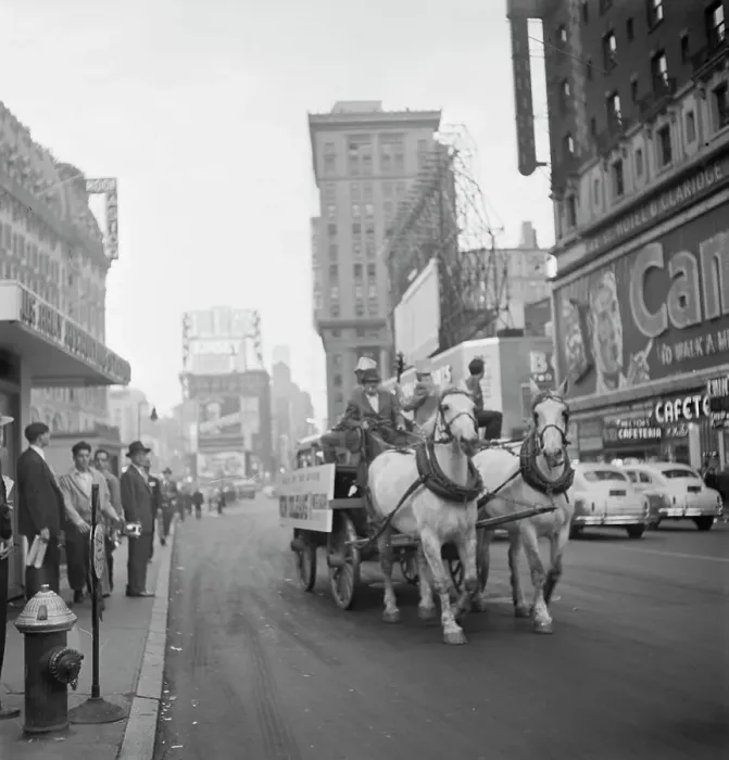 Framed Print : Portrait of Henry (Clay) Goodwin, Times Square, New York, N.Y. ca. July 1947. Creator: William Paul Gottlieb