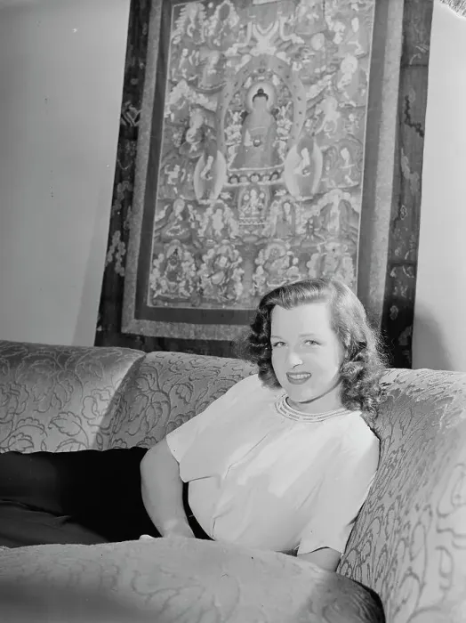 Framed Print : Portrait of Jo Stafford, New York, N.Y.(?), ca. July 1946. Creator: William Paul Gottlieb Framed Print : Portrait of Jo Stafford, New York, N.Y.(?), ca. July 1946. Creator: William Paul Gottlieb