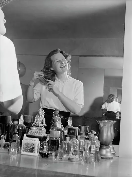 Framed Print : Portrait of Jo Stafford, New York, N.Y.(?), ca. July 1946. Creator: William Paul Gottlieb Framed Print : Portrait of Jo Stafford, New York, N.Y.(?), ca. July 1946. Creator: William Paul Gottlieb