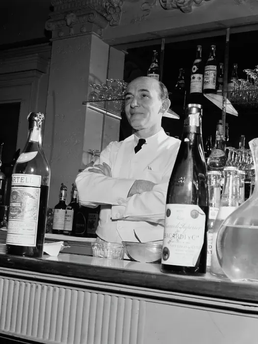 Framed Print : Portrait of Joe Helbock, Charlie's Tavern, New York, N.Y. ca. Mar. 1947. Creator: William Paul Gottlieb Framed Print : Portrait of Joe Helbock, Charlie's Tavern, New York, N.Y. ca. Mar. 1947. Creator: William Paul Gottlieb