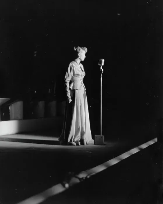 Framed Print : Portrait of June Christy, 1947 or 1948. Creator: William Paul Gottlieb Framed Print : Portrait of June Christy, 1947 or 1948. Creator: William Paul Gottlieb