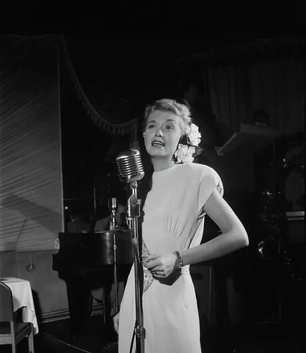 Framed Print : Portrait of June Christy, Club Troubadour, New York, N.Y. ca. Sept. 1947. Creator: William Paul Gottlieb Framed Print : Portrait of June Christy, Club Troubadour, New York, N.Y. ca. Sept. 1947. Creator: William Paul Gottlieb
