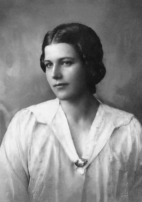 Framed Print : Portrait of Larissa Reisner (1895-1926). Creator: Anonymous Framed Print : Portrait of Larissa Reisner (1895-1926). Creator: Anonymous