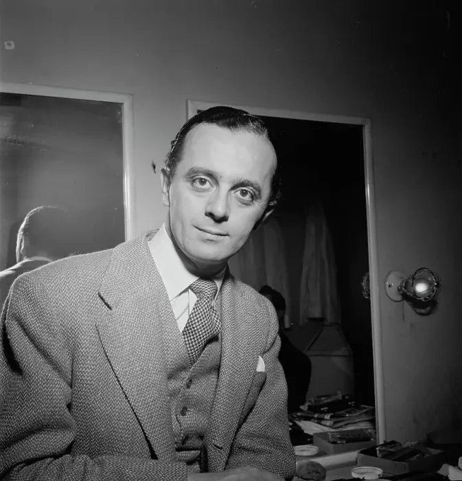 Framed Print : Portrait of Larry Adler, City Center, New York, N.Y. ca. Jan. 1947. Creator: William Paul Gottlieb Framed Print : Portrait of Larry Adler, City Center, New York, N.Y. ca. Jan. 1947. Creator: William Paul Gottlieb
