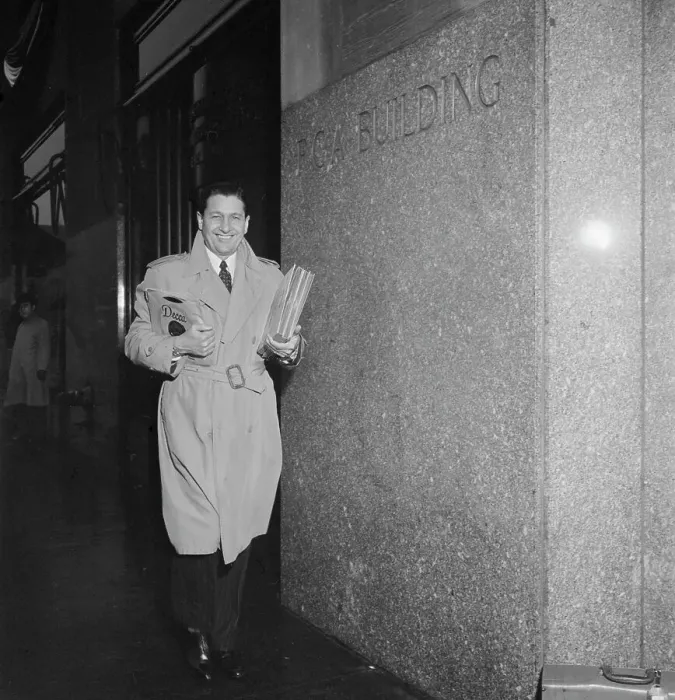 Framed Print : Portrait of Lawrence Welk, PGA Building, New York, N.Y. 1946. Creator: William Paul Gottlieb Framed Print : Portrait of Lawrence Welk, PGA Building, New York, N.Y. 1946. Creator: William Paul Gottlieb