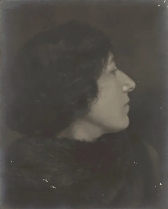 Framed Print : Portrait of Leah Brenner's Mother, 1924. Creator: Tina Modotti. Portrait of Leah Brenner's Mother, 1924. Creator: Tina Modotti Framed Print : Portrait of Leah Brenner's Mother, 1924. Creator: Tina Modotti. Portrait of Leah Brenner's Mother, 1924. Creator: Tina Modotti