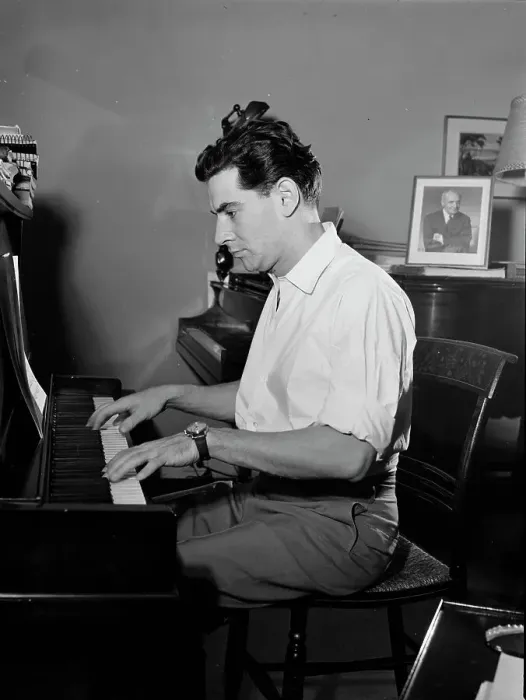 Framed Print : Portrait of Leonard Bernstein in his apartment, New York, N.Y. 1946. Creator: William Paul Gottlieb Framed Print : Portrait of Leonard Bernstein in his apartment, New York, N.Y. 1946. Creator: William Paul Gottlieb