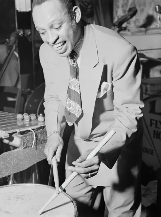 Framed Print : Portrait of Lionel Hampton, Aquarium, New York, N.Y. ca. June 1946. Creator: William Paul Gottlieb Framed Print : Portrait of Lionel Hampton, Aquarium, New York, N.Y. ca. June 1946. Creator: William Paul Gottlieb