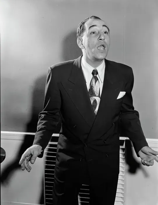 Framed Print : Portrait of Louis Prima, New York, N.Y. ca. June 1947. Creator: William Paul Gottlieb Framed Print : Portrait of Louis Prima, New York, N.Y. ca. June 1947. Creator: William Paul Gottlieb