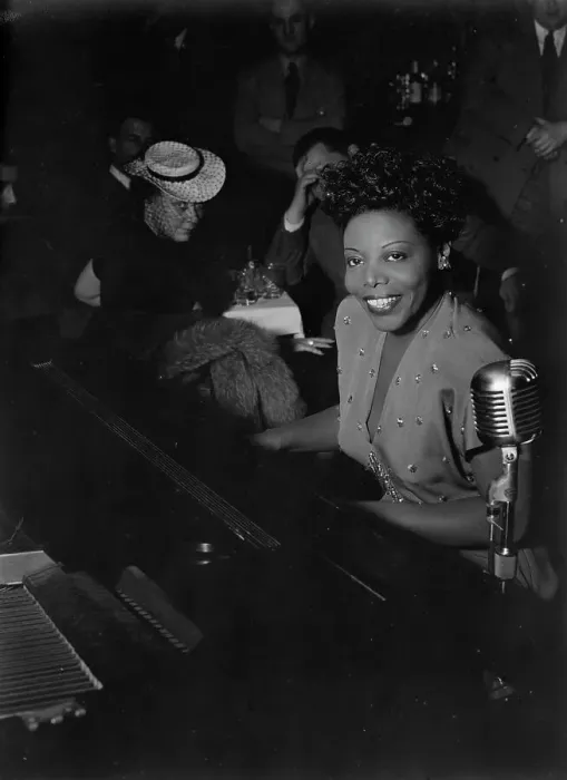Framed Print : Portrait of Mary Lou Williams, Café Society (Downtown), New York, N.Y. ca. June 1947. Creator: William Paul Gottlieb Framed Print : Portrait of Mary Lou Williams, Café Society (Downtown), New York, N.Y. ca. June 1947. Creator: William Paul Gottlieb