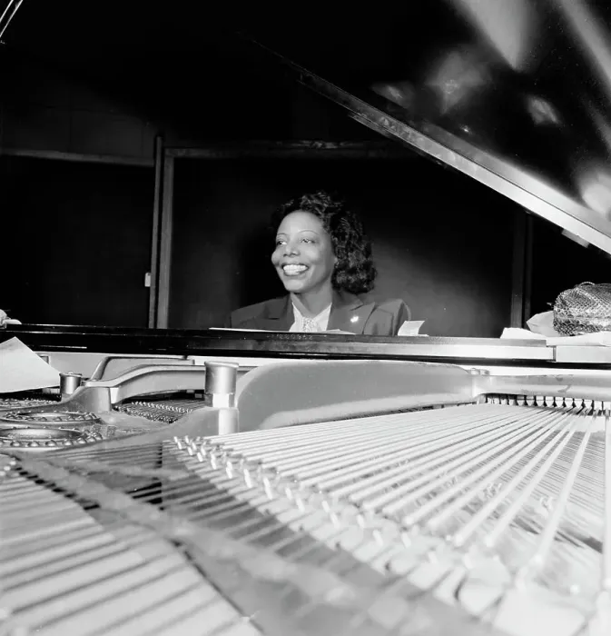 Framed Print : Portrait of Mary Lou Williams, CBS studio, New York, N.Y. ca. Apr. 1947. Creator: William Paul Gottlieb Framed Print : Portrait of Mary Lou Williams, CBS studio, New York, N.Y. ca. Apr. 1947. Creator: William Paul Gottlieb