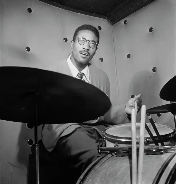 Framed Print : Portrait of Max Roach, Three Deuces, New York, N.Y. ca. Oct. 1947. Creator: William Paul Gottlieb Framed Print : Portrait of Max Roach, Three Deuces, New York, N.Y. ca. Oct. 1947. Creator: William Paul Gottlieb