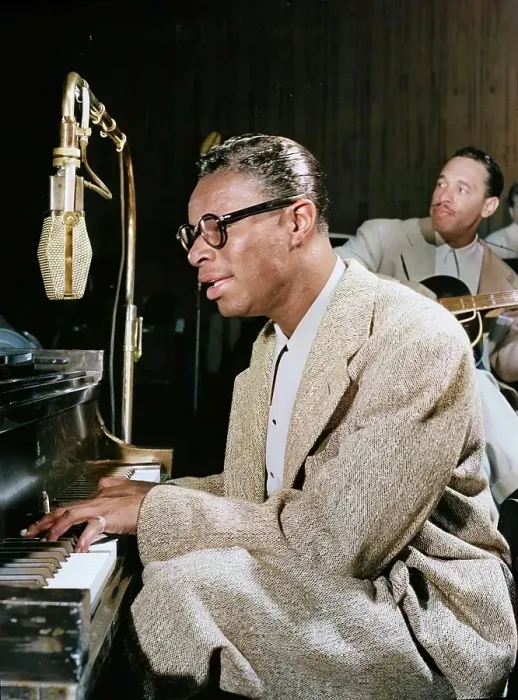 Framed Print : Portrait of Nat King Cole and Oscar Moore, New York, N.Y. ca. July 1946. Creator: William Paul Gottlieb Framed Print : Portrait of Nat King Cole and Oscar Moore, New York, N.Y. ca. July 1946. Creator: William Paul Gottlieb