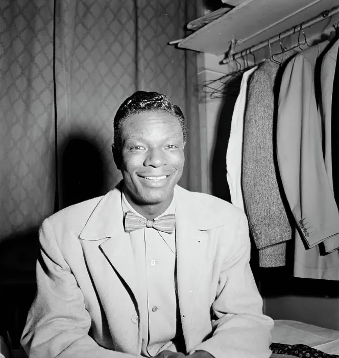 Framed Print : Portrait of Nat King Cole, Paramount Theater, New York, N.Y. ca. Nov. 1946. Creator: William Paul Gottlieb Framed Print : Portrait of Nat King Cole, Paramount Theater, New York, N.Y. ca. Nov. 1946. Creator: William Paul Gottlieb
