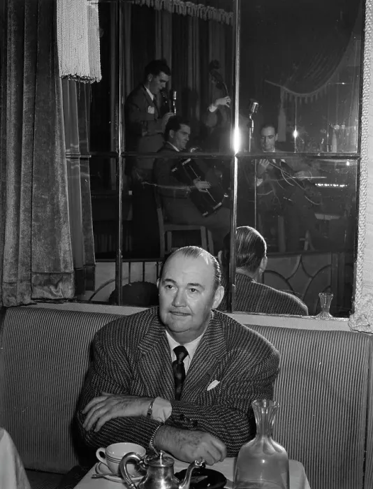 Framed Print : Portrait of Paul Whiteman, Joe Mooney, Andy Fitzgerald, Gaeton (Gate) Frega...N.Y. 1947. Creator: William Paul Gottlieb Framed Print : Portrait of Paul Whiteman, Joe Mooney, Andy Fitzgerald, Gaeton (Gate) Frega...N.Y. 1947. Creator: William Paul Gottlieb