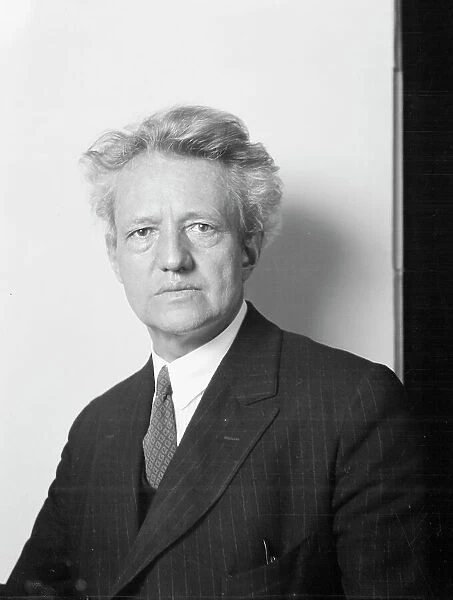 Portrait photograph of Arnold Genthe, between 1911 and 1942. Creator: Arnold Genthe
