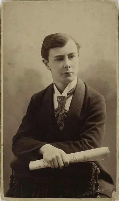 Framed Print : Portrait of the pianist and composer Josef Casimir Hofmann (1876-1957), ca 1896. Creator: Photo studio V. Vysotsky, Kiev Framed Print : Portrait of the pianist and composer Josef Casimir Hofmann (1876-1957), ca 1896. Creator: Photo studio V. Vysotsky, Kiev