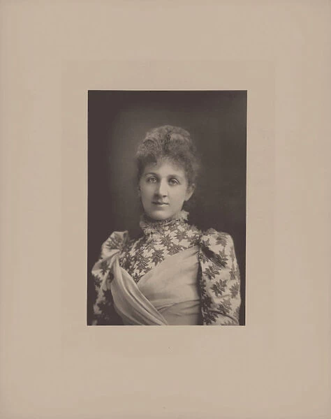 Portrait of the pianist and composer Liza Lehmann (1862-1918). Creator: Photo studio W