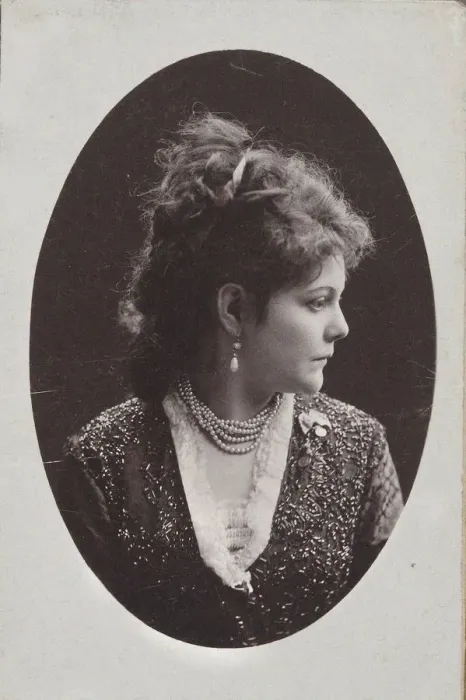 Framed Print : Portrait of pianist and composer Sophie Menter (1846-1918), 1893. Creator: Mieczkowski Framed Print : Portrait of pianist and composer Sophie Menter (1846-1918), 1893. Creator: Mieczkowski