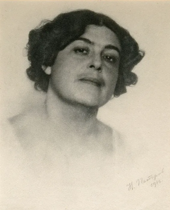 Framed Print : Portrait of the Russian actress Voronets, c1916. Artist: Nikolai Petrov