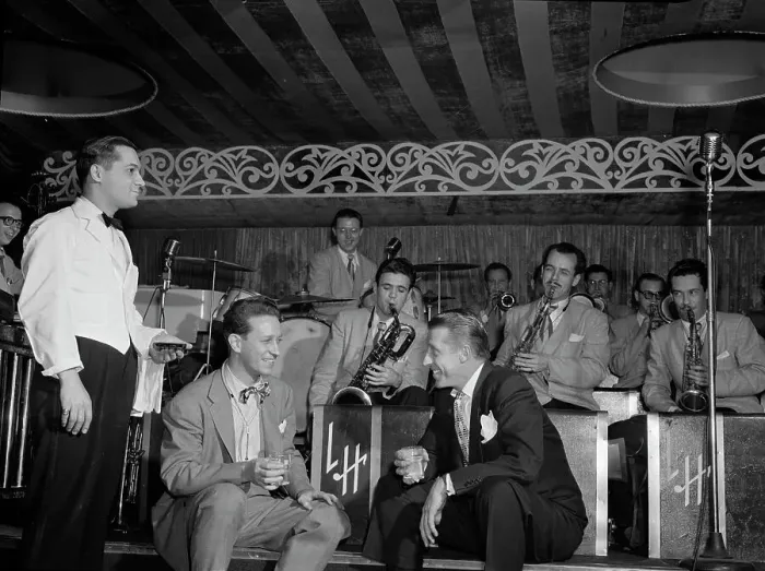 Framed Print : Portrait of Sam Donahue, Stan Kenton, Nick Callonus, and Hep, Aquarium, New York, N.Y. c.Dec. 1946. Creator: William Paul Gottlieb Framed Print : Portrait of Sam Donahue, Stan Kenton, Nick Callonus, and Hep, Aquarium, New York, N.Y. c.Dec. 1946. Creator: William Paul Gottlieb