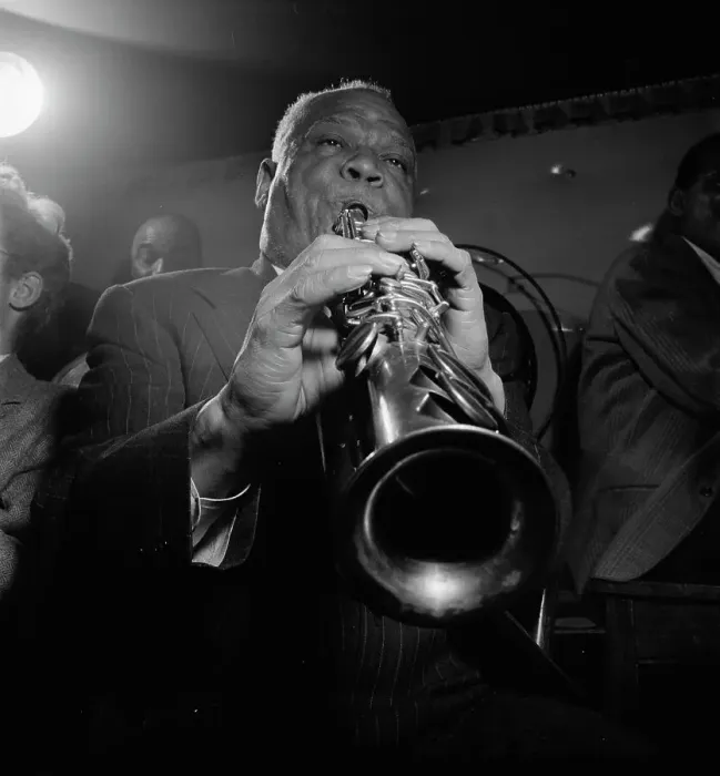 Framed Print : Portrait of Sidney Bechet, Freddie Moore, Lloyd Phillips...Jimmy Ryan's (Club), N.Y. ca. June 1947. Creator: William Paul Gottlieb Framed Print : Portrait of Sidney Bechet, Freddie Moore, Lloyd Phillips...Jimmy Ryan's (Club), N.Y. ca. June 1947. Creator: William Paul Gottlieb