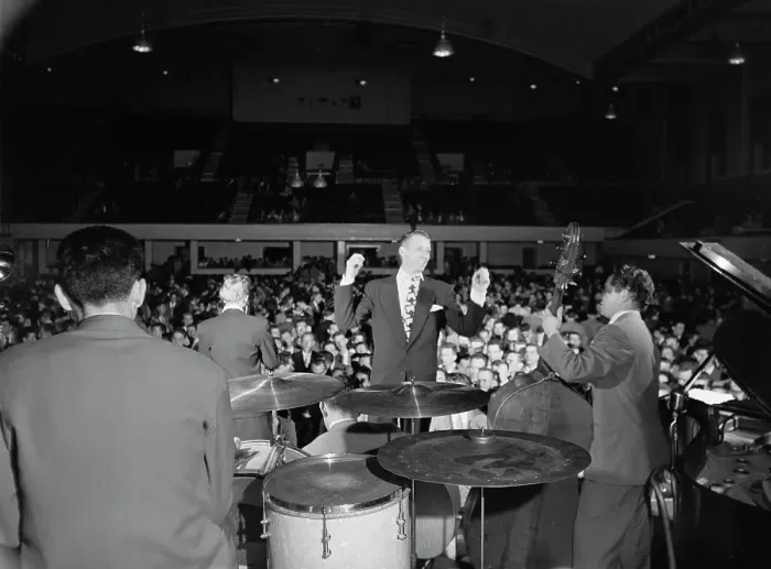 Framed Print : Portrait of Stan Kenton, Shelly Manne, and Eddie Safranski, 1947 or 1948. Creator: William Paul Gottlieb Framed Print : Portrait of Stan Kenton, Shelly Manne, and Eddie Safranski, 1947 or 1948. Creator: William Paul Gottlieb