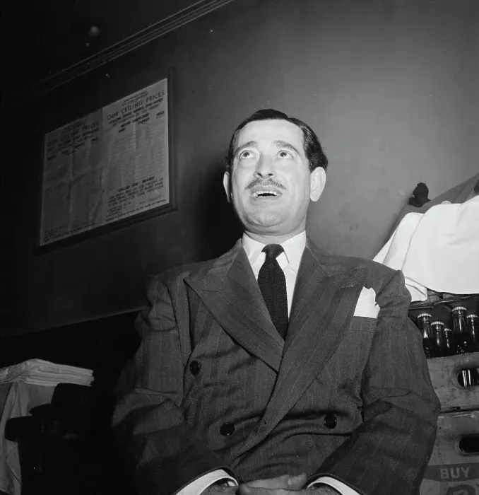 Framed Print : Portrait of Tony Parenti, Jimmy Ryan's (Club), New York, N.Y. ca. Aug. 1946. Creator: William Paul Gottlieb Framed Print : Portrait of Tony Parenti, Jimmy Ryan's (Club), New York, N.Y. ca. Aug. 1946. Creator: William Paul Gottlieb