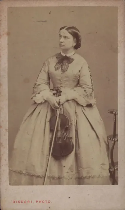 Framed Print : Portrait of the violinist and composer Teresa Milanollo (1827-1904), ca 1865. Creator: Disdéri, André Adolphe-Eugène (1819-1889) Framed Print : Portrait of the violinist and composer Teresa Milanollo (1827-1904), ca 1865. Creator: Disdéri, André Adolphe-Eugène (1819-1889)