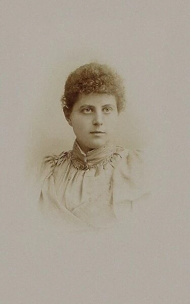 Portrait of the writer Clara Nast (1866-1940), 1890. Creator: Photo studio R. Minzloff, Tilsit