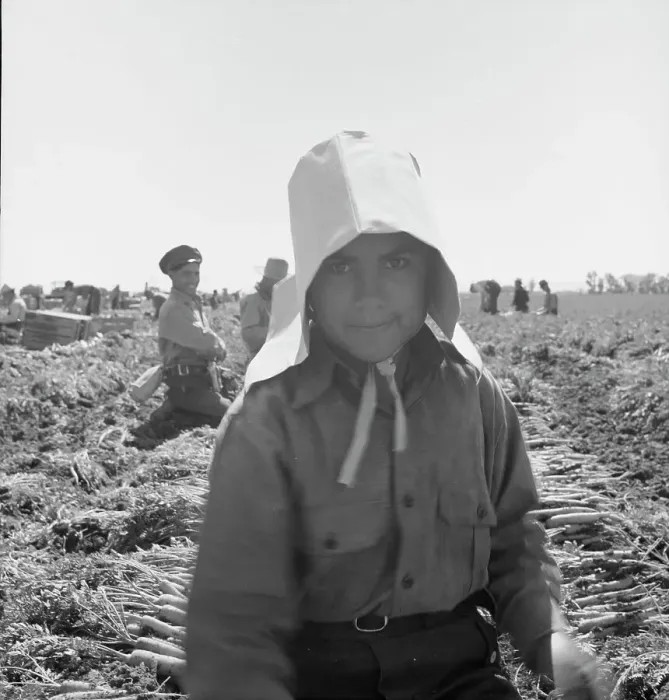 Framed Print : Possibly: Texas woman in carrot pullers camp, Imperial Valley, California, 1939. Creator: Dorothea Lange Framed Print : Possibly: Texas woman in carrot pullers camp, Imperial Valley, California, 1939. Creator: Dorothea Lange