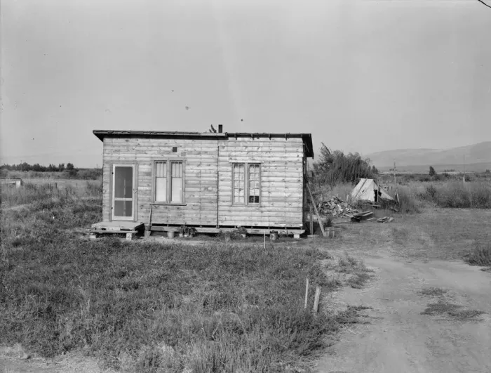 Framed Print : Possibly: Yakima, Washington, 1939. Creator: Dorothea Lange Framed Print : Possibly: Yakima, Washington, 1939. Creator: Dorothea Lange