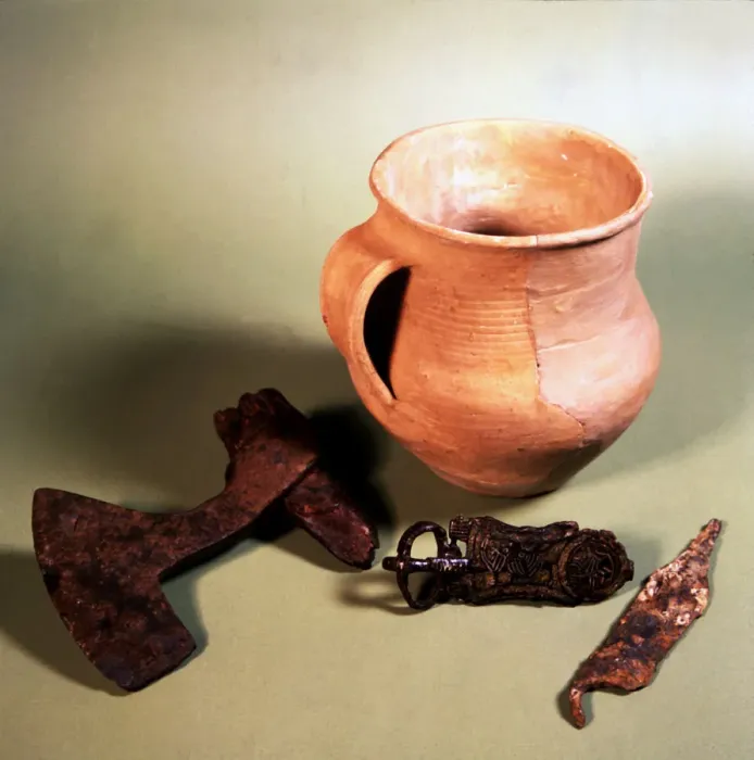 Framed Print : Pot, knife, ax and belt clip. From the Goros Cave in Hueto Arriba (Alava, Spain) Framed Print : Pot, knife, ax and belt clip. From the Goros Cave in Hueto Arriba (Alava, Spain)