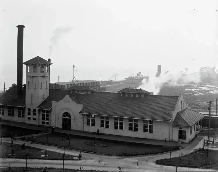 Framed Print : Power house of Great Southern Hotel, Gulfport, Miss. between 1903 and 1910. Creator: Unknown Framed Print : Power house of Great Southern Hotel, Gulfport, Miss. between 1903 and 1910. Creator: Unknown