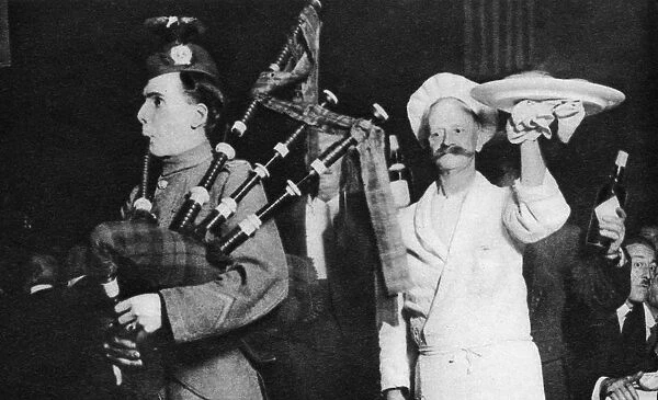 Presentation of the haggis at a Caledonian banquet, London, 1926-1927