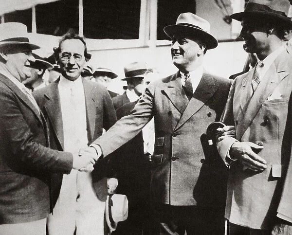 President Roosevelt, returning to Miami, Florida, USA, after a fishing trip, 13 April, 1934