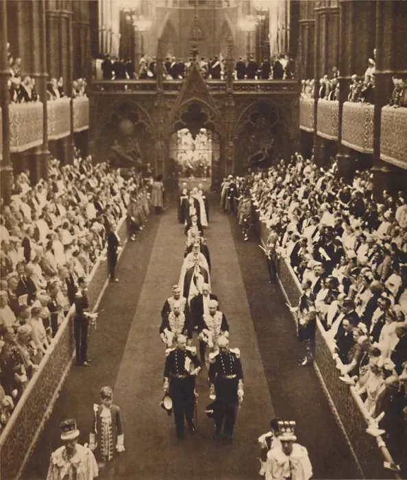 Framed Print : Prime Ministers in the Abbey, May 12 1937 Framed Print : Prime Ministers in the Abbey, May 12 1937