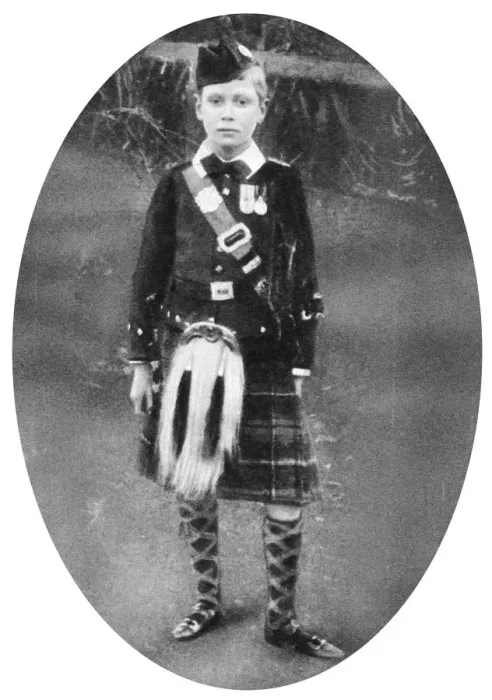 Framed Print : Prince Albert wearing Highland dress, Sandringham, Norfolk, 1909 Framed Print : Prince Albert wearing Highland dress, Sandringham, Norfolk, 1909