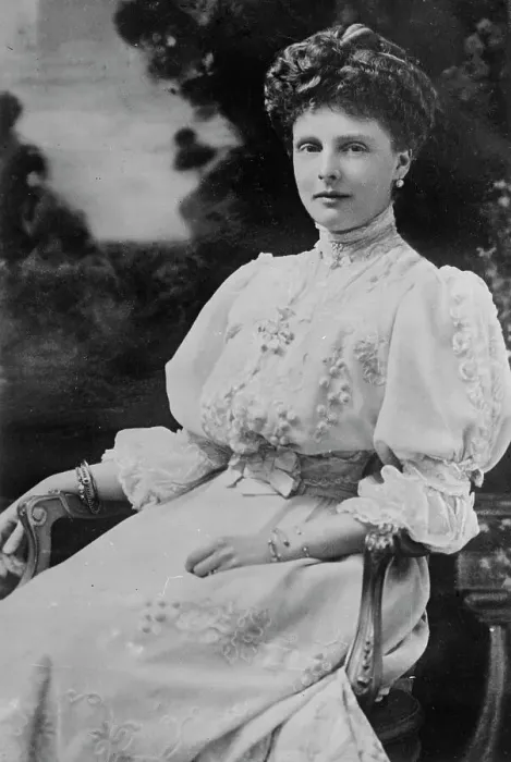 Framed Print : Princess Alexander of Teck, between c1910 and c1915. Creator: Bain News Service Framed Print : Princess Alexander of Teck, between c1910 and c1915. Creator: Bain News Service