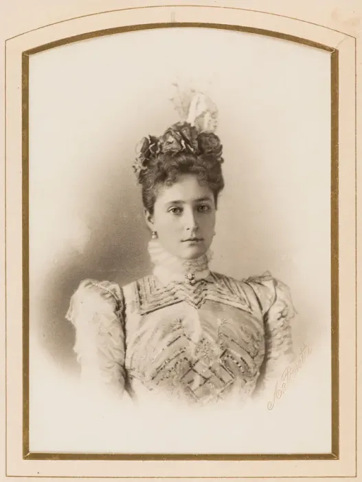 Framed Print : Princess of Hesse by Rhine, the Grand Duchess Elizabeth Fyodorovna of Russia Framed Print : Princess of Hesse by Rhine, the Grand Duchess Elizabeth Fyodorovna of Russia
