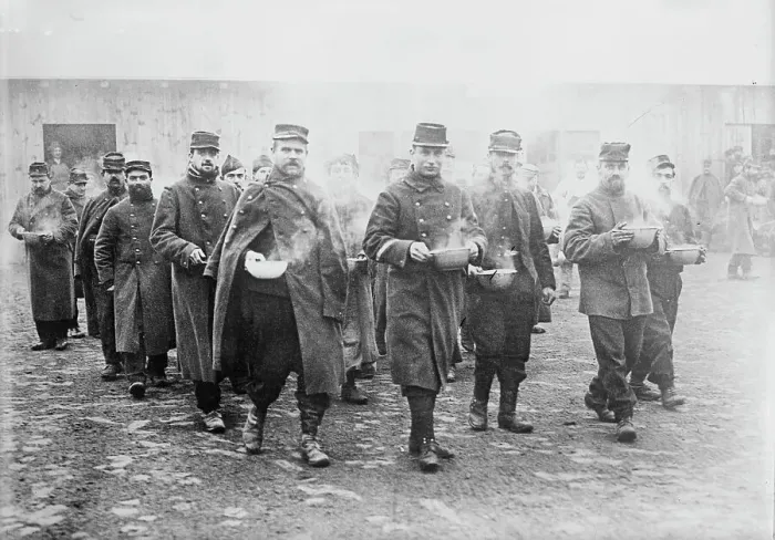 Framed Print : Prisoners getting soup, Zossen, between 1914 and c1915. Creator: Bain News Service Framed Print : Prisoners getting soup, Zossen, between 1914 and c1915. Creator: Bain News Service