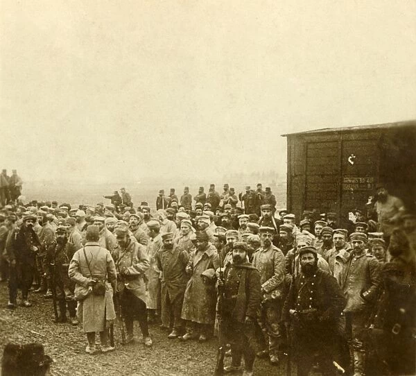 Prisoners at Perthes les Hurlus, northern France, c1914-c1918